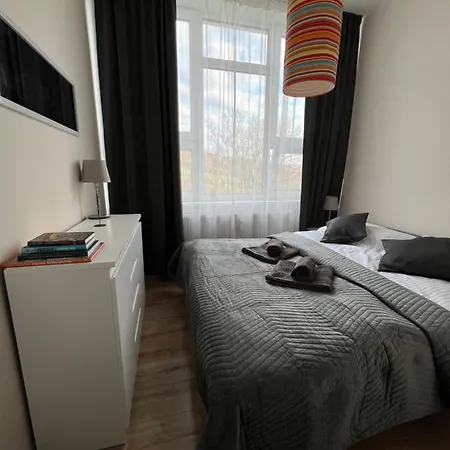 92 Def Apartment